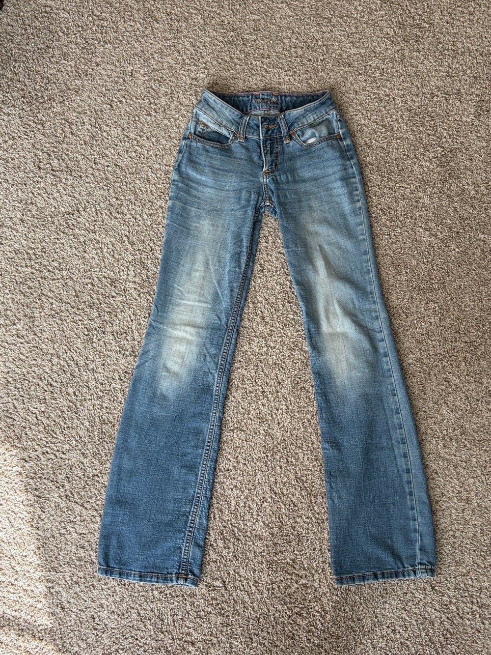 Vintage Women's Light Blue  wrangler mid rise boot cut jeans y2k